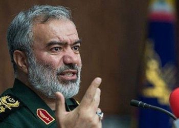 Comandante naval de Irán amenaza con hundir barcos estadounidenses