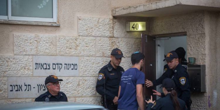 Director, instructor arrestados después de que 10 estudiantes murieron por inundaciones en Israel