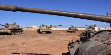 El régimen de Assad coloca tanques y artillería en la zona de amortiguación con Israel