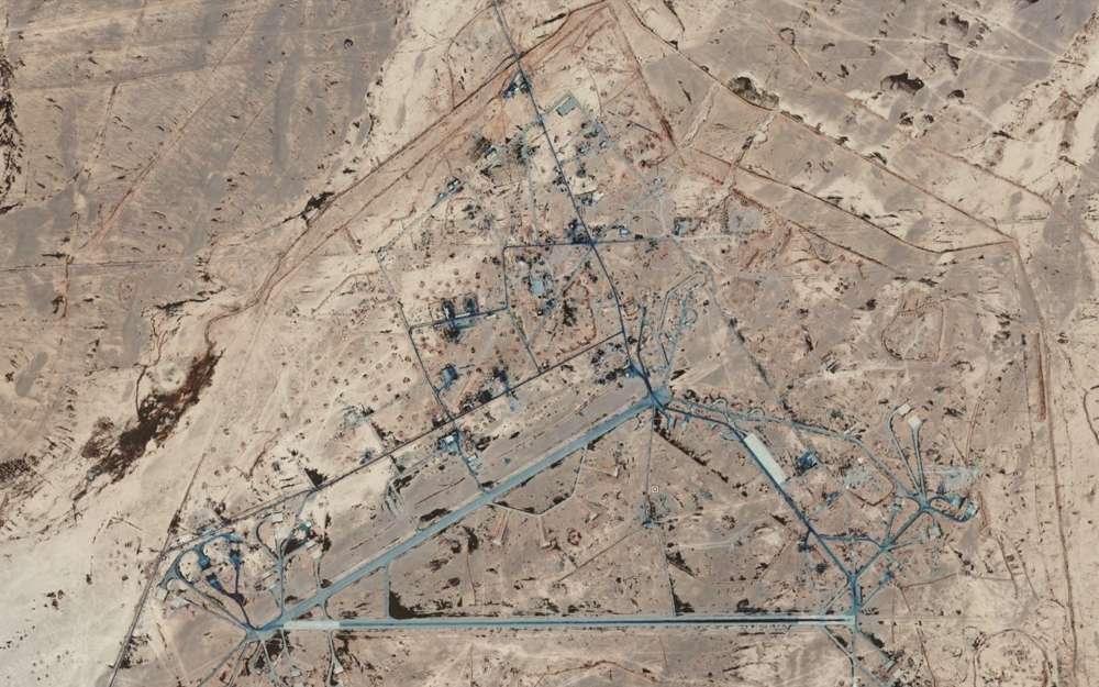 La base aérea Sayqal de Siria, ubicada al este de Damasco, que Israel cree que está parcialmente bajo control iraní. (Google Earth)