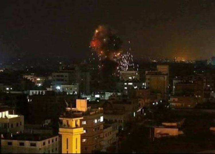 La fuerza aérea golpea a Hamas mientras alertas de cohetes se activan en Israel