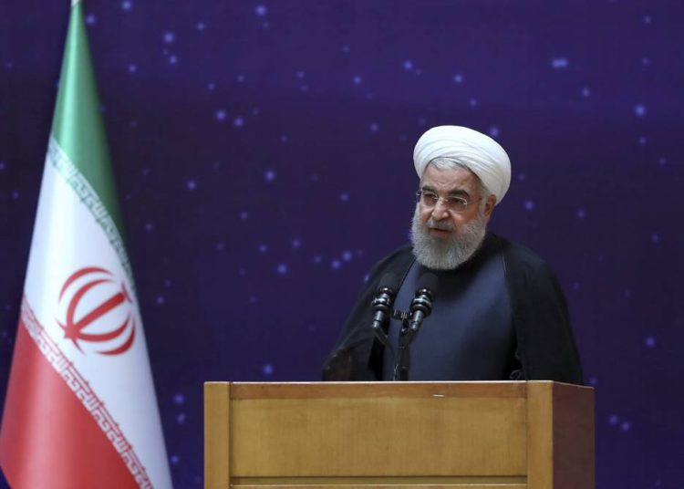 Rouhani de Irán advierte que EE. UU “lamentará” retirarse del acuerdo nuclear