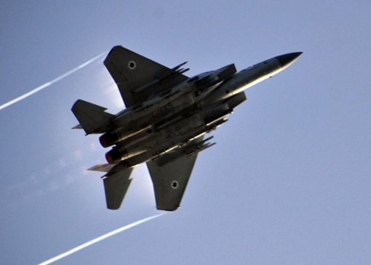 Rusia y Siria culpan a Israel por ataque mortal en la base aérea en Homs