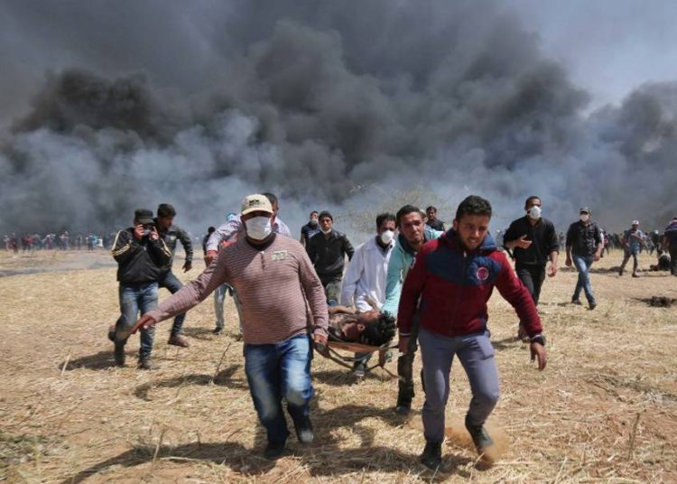 Sindicato de periodistas palestinos dice que 6 reporteros fueron tiroteados por Israel en Gaza