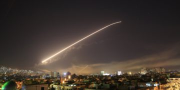 Fotos y vídeos del ataque de EE.UU, UK y Francia a Siria