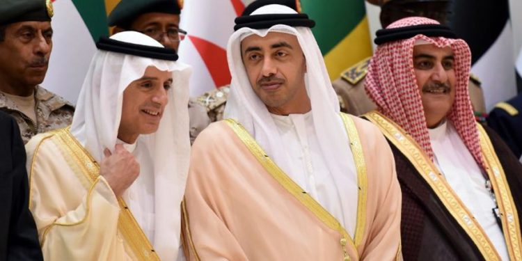 Arabia Saudita da la bienvenida a la retirada de Trump del acuerdo con Irán