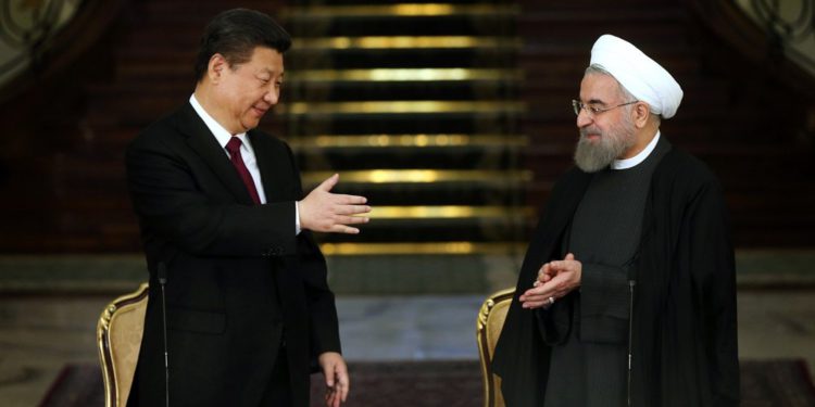 China es el mayor ganador mientras la economía de Irán se derrumba