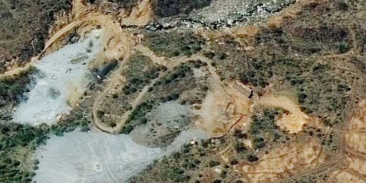 Corea del Norte destruye sitio de prueba nuclear con una serie de explosiones