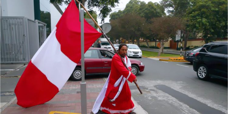El Israelita, el hincha más fiel de Perú, llevará su fe hasta el Mundial