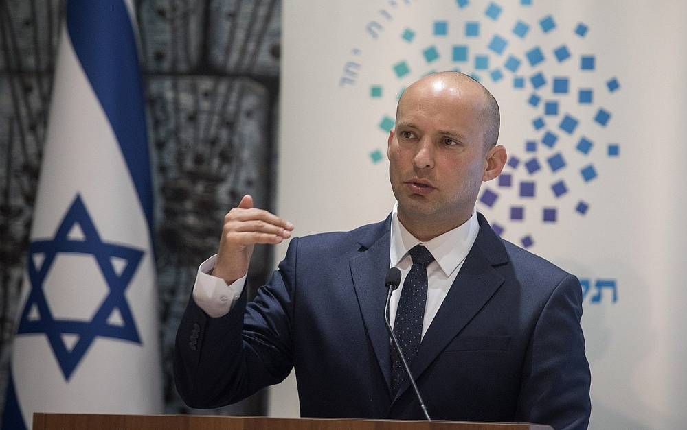 El ministro de Educación, Naftali Bennett, habla en la Residencia del Presidente en Jerusalén, el 23 de abril de 2018. (Hadas Parush / Flash 90)