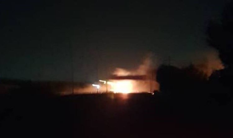Potentes explosiones en la base de las fuerzas iraníes cerca de Damasco - Irán - Israel