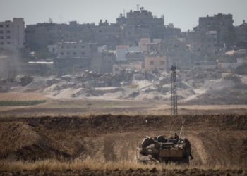 Hamas ataca a las FDI en la frontera, ejército responde y mata a un terrorista