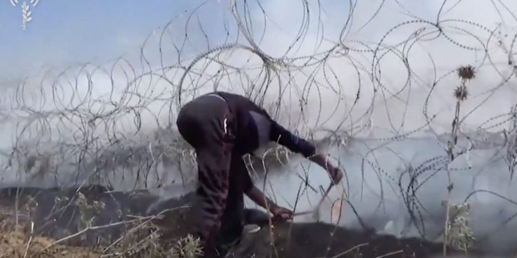 FDI arresta a tres palestinos que cruzaron la frontera desde Gaza con un cuchillo