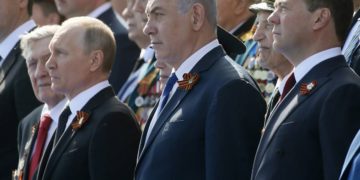 Netanyahu presencia el poderío ruso utilizado para reforzar Assad