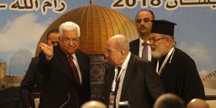 Abbas: No aceptaremos la oferta de paz de los Estados Unidos
