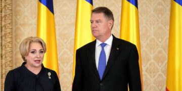 Presidente de Rumanía se enfrenta a postura del gobierno sobre Jerusalem