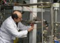 Irán reabre planta de uranio después de 9 años para intensificar el enriquecimiento