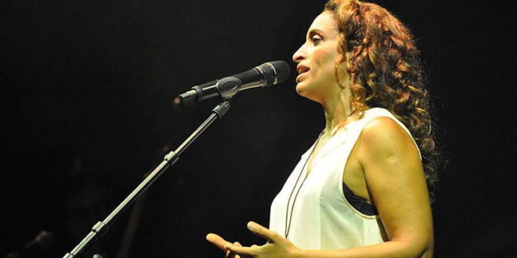 Cantante israelí Achinoam Nini pide que Eurovisión se celebre en Tel Aviv no en Jerusalem
