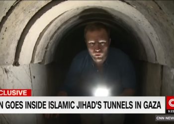 Jihad Islámica da a CNN un recorrido por túnel de Gaza y muestra un lanzacohetes