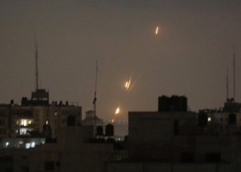 Cohete de Gaza golpea el sur de Israel, FDI amenaza con una respuesta dura