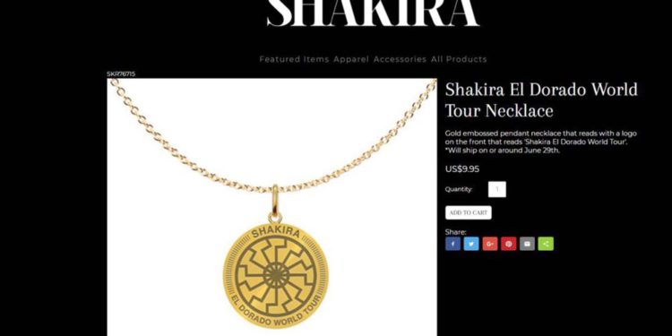 Shakira promociona un collar con símbolo utilizado por los nazis