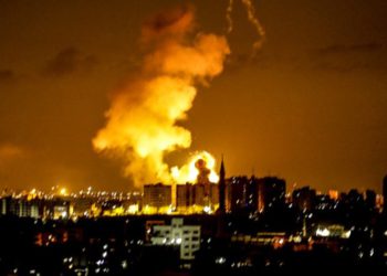 Islamistas palestinos disparan 5 cohetes hacia el sur de Israel