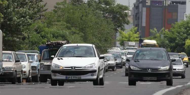 Fabricante de automóviles francés PSA saldrá de Irán por riesgo de sanciones de EE. UU.