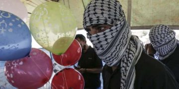 Hamas: Reduciremos el número de globos incendiarios contra Israel, no los detendremos
