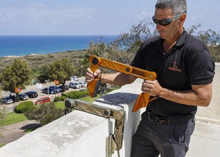 Ex comandos israelíes desarrollan tecnología innovadora para campistas, excursionistas y rescatadores