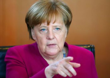 Informe de inteligencia alemana contradice a Merkel sobre impulso nuclear de Irán