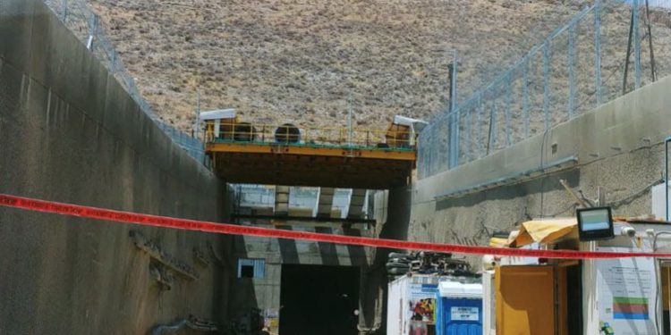 Un fallecido en colapso de túnel en norte de Israel