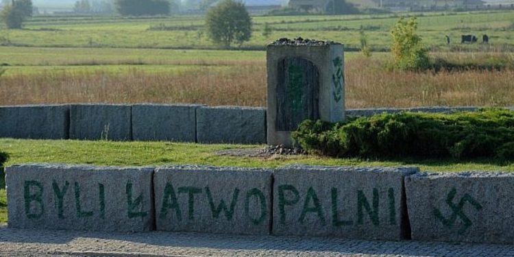 La narrativa de Polonia equivale a la negación del Holocausto