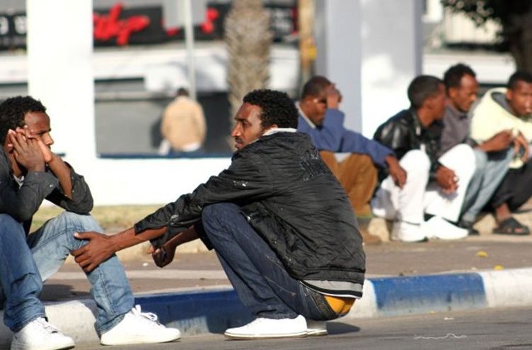 Migrantes ilegales africanos en el sur de Tel Aviv