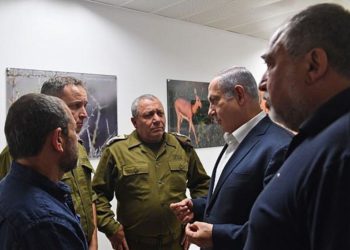 Netanyahu recorre división de Gaza de las FDI y dice que Israel está 'en una campaña militar'