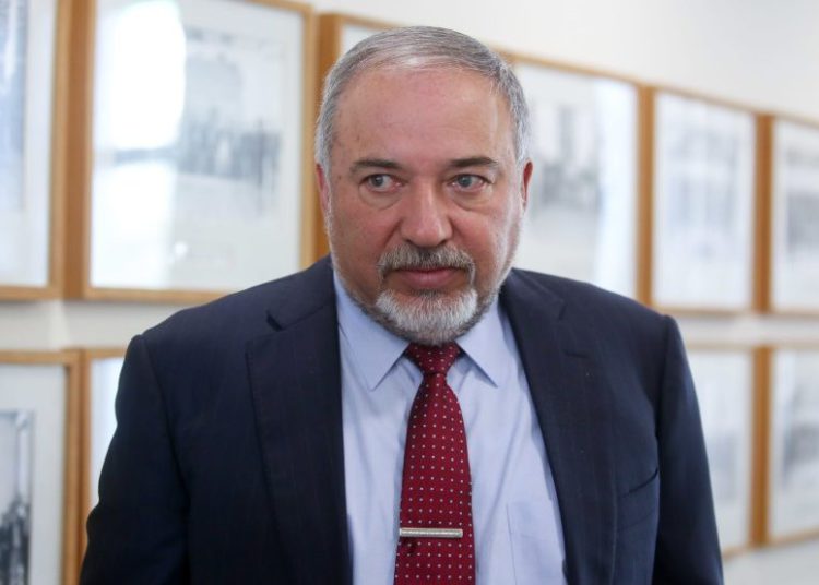 Ministro de Defensa de Israel envió advertencia a Hamas