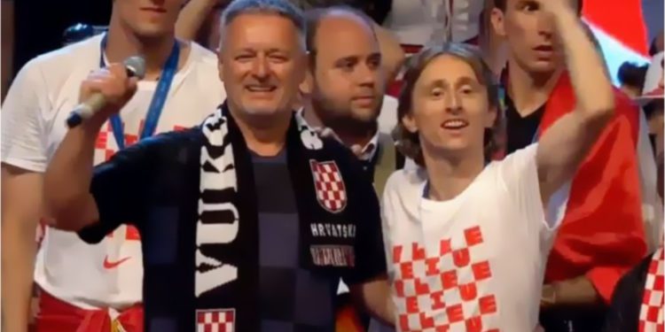 Luka Modric invitó al cantante neo-Nazi Marko Perkovic para celebración por logro en el Mundial