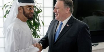Pompeo habla duro sobre Irán mientras visita los Emiratos