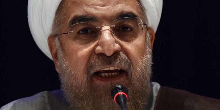 Consejero de Rouhani: cualquier conversación con EE. UU. debe incluir el retorno al acuerdo nuclear