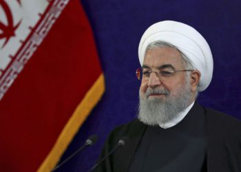 Presidente de Irán vuela a Europa para reunir apoyo para el acuerdo nuclear