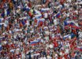 Federación de futbol de Rusia multada por la FIFA bandera neonazi