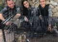 Policía rescata enorme búho atrapado en valla de seguridad cerca de Jerusalem