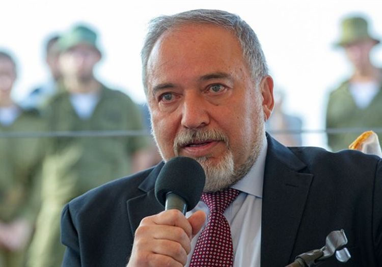 ¿Guerra en Gaza? El ministro de defensa hace cuatro preguntas cruciales