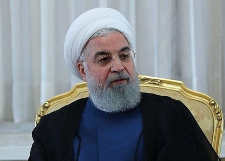 Alto clérigo iraní dice que Teherán debería considerar la oferta de Trump de reunirse