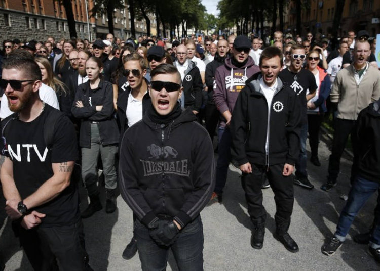 Cientos de neonazis se manifiestan en Estocolmo