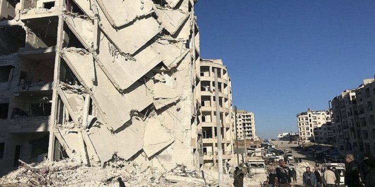 Embajador de la ONU en Siria insta a evacuar a los civiles de Idlib