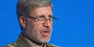 Irán dice que sus “asesores militares” permanecerán en Siria