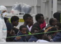 Italia amenaza con retirar fondos de la Unión Europea por “crisis de barcos migrantes”