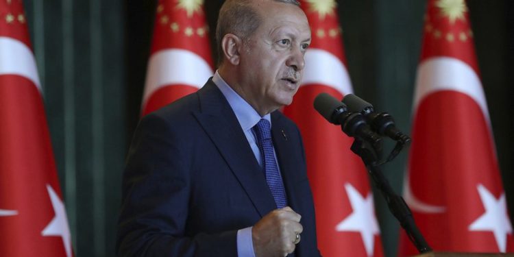 Cómo Erdogan creó nuevos enemigos y enfureció a la comunidad árabe