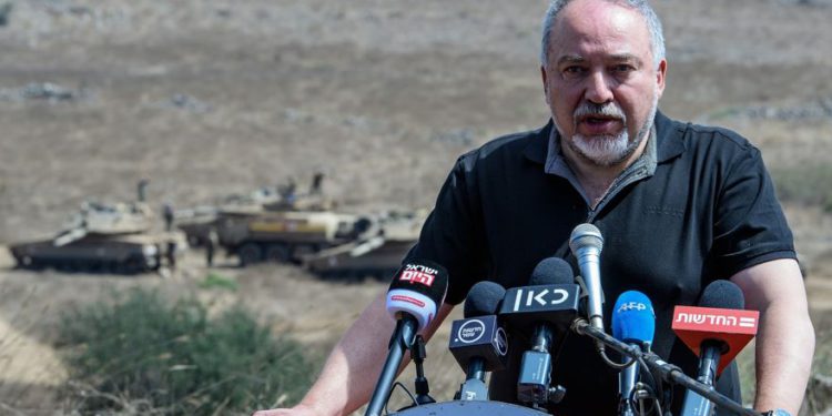 Liberman: “funeral del terrorista en Umm al-Fahm debe estar en Palestina”