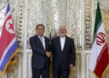 Canciller norcoreano visita Irán a medida que las sanciones de EE. UU entran en vigencia